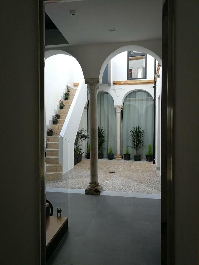 Patio De La Escalera - Agustín Moreno 46 Apartamento