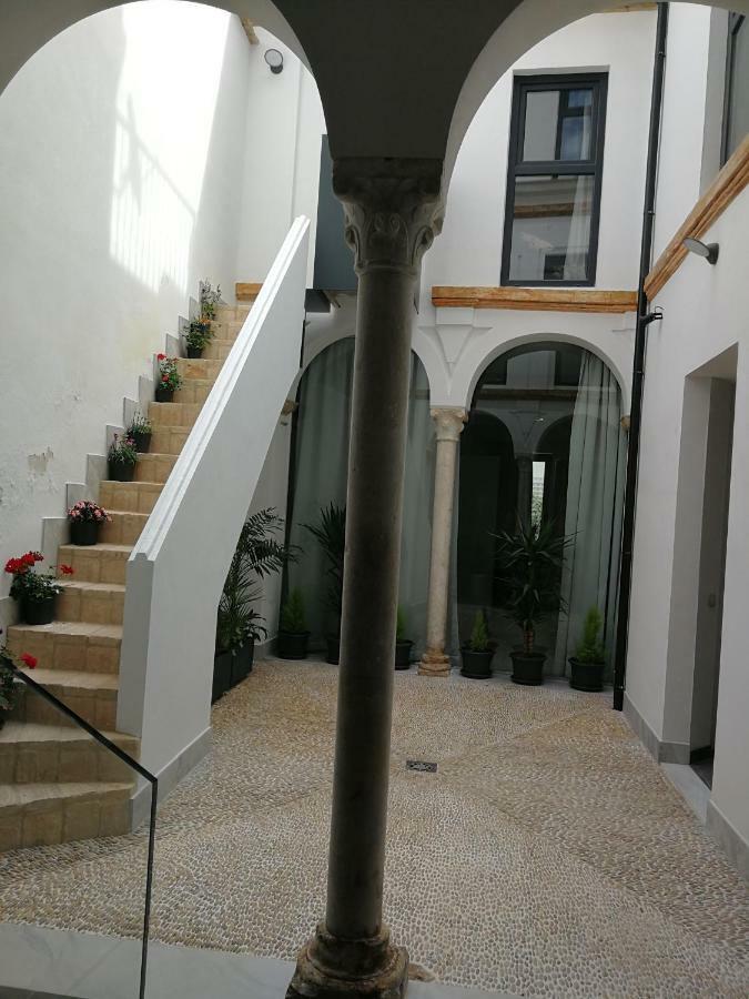Apartamento Patio De La Escalera - Agustín Moreno 46